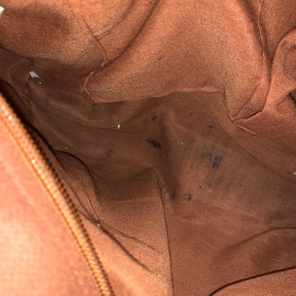 Straw Shoulder Tote - Picture 8 of 11